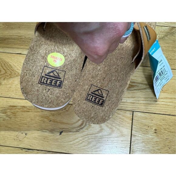 NWT Reef Womens Brown Sandals Size 7 - Picture 3 of 5